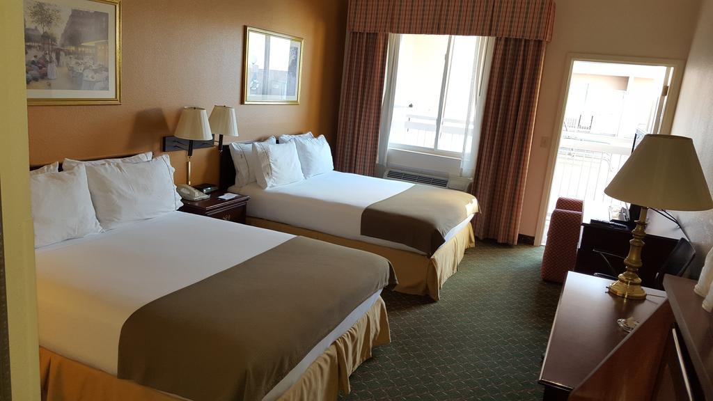 Country Inn & Suites By Radisson, Fort Worth West L-30 Nas Jrb Exterior foto